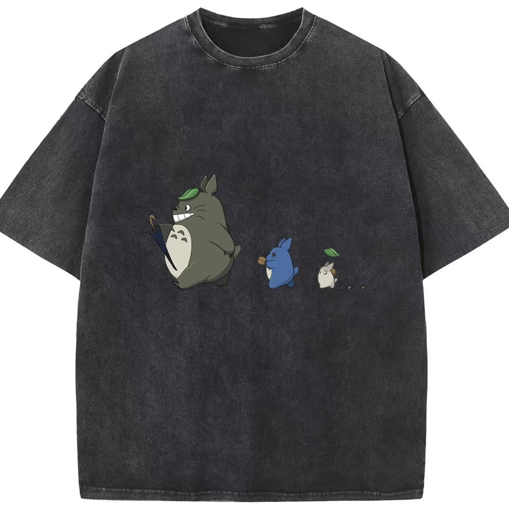 となりのトトロ トトロ三兄弟 - 綿100％ ヴィンテージ風 半袖Tシャツ ・ フロントプリント ・ 柔らか肌触り ・ 通気性 快適 ・ スポーツ カジュアル 外出用