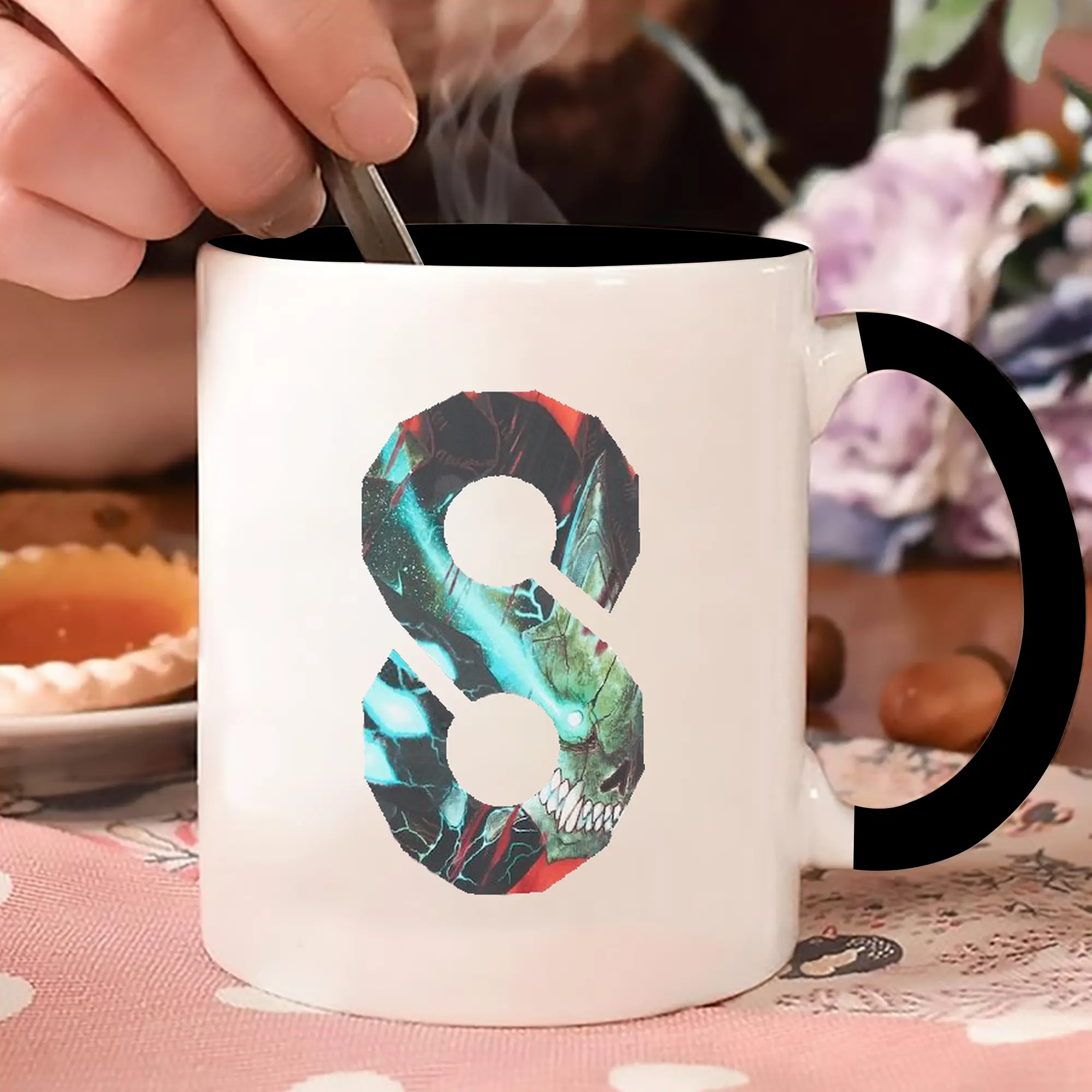 怪獣8号 日比野カフカ 番号８ロゴ